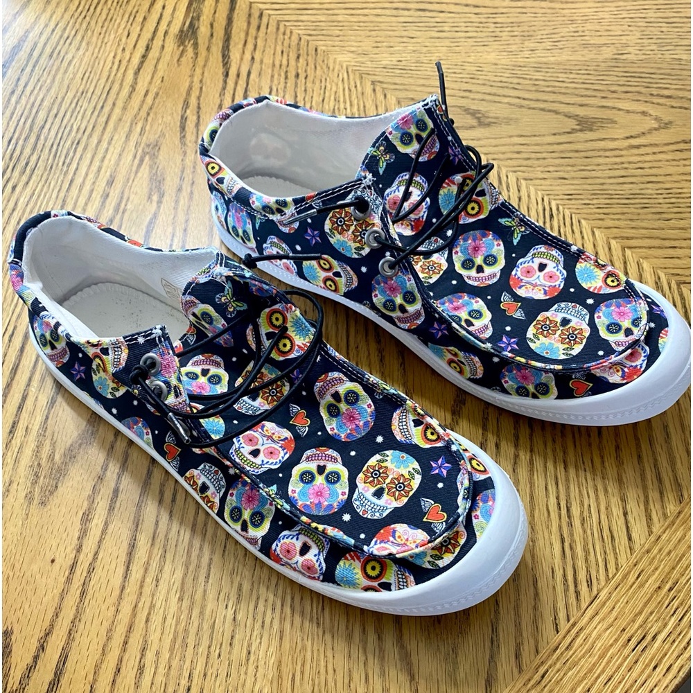 NEW Ladies’ Shoes - Size 11